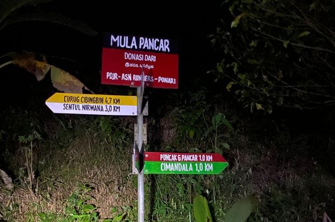 14. Perjalanan Turun yang Menantang Mental