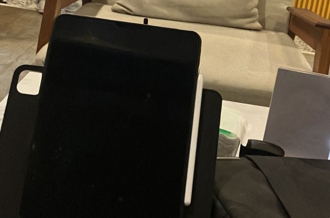 Artikel 1 daily gadget yang selalu aku bawa review performa di 2025 (1)